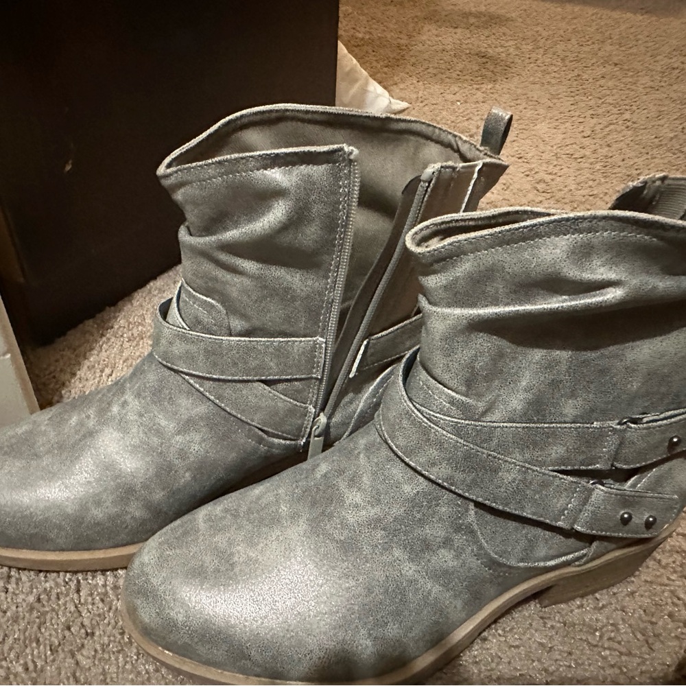 NWOT Torrid’s boots sz 12